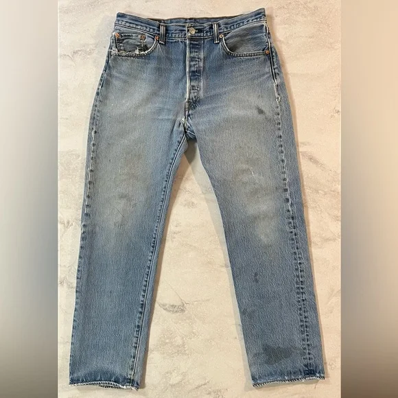 Men’s Levi’s 501 Original Fit Button Fly Distressed 34 x 30.5 - Picture 1 of 7